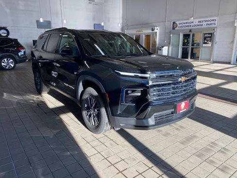 New 2026 Chevrolet Traverse LT w/ Driver Confidence Package image 16