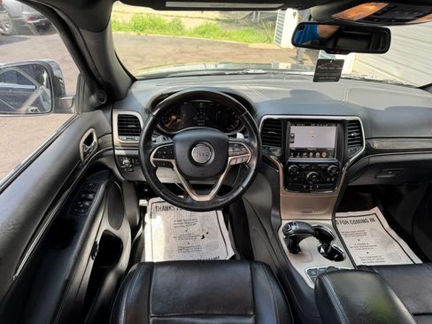 Used 2014 Jeep Grand Cherokee Overland AWD/4WD image 12