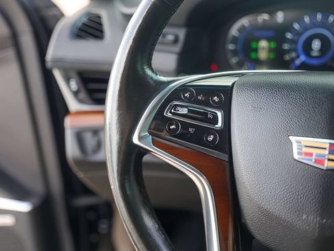 Used 2016 Cadillac Escalade Premium AWD/4WD image 14