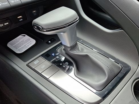 New 2026 Hyundai Elantra Sport FWD image 6