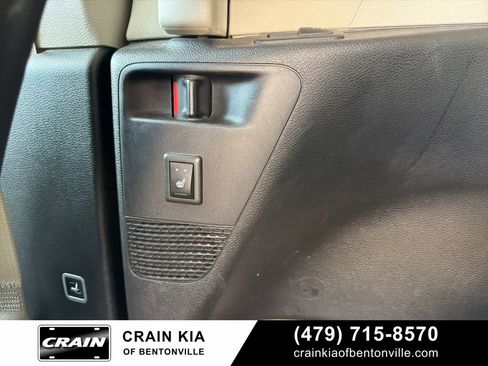 Used 2019 Chrysler Pacifica Touring-L Plus image 39