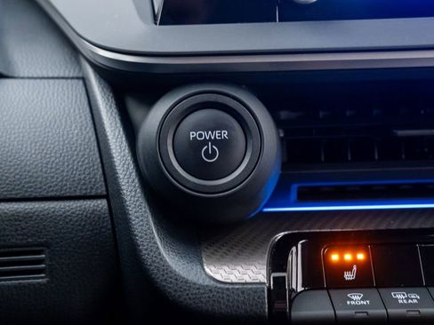 Used 2024 Toyota Prius XLE image 20