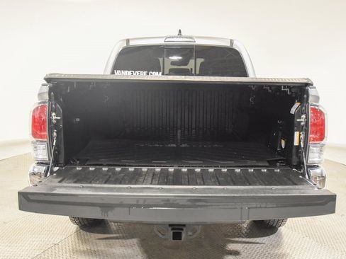 Used 2021 Toyota Tacoma TRD Off-Road image 14