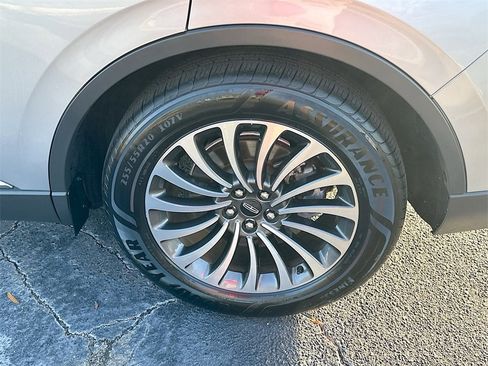 Used 2022 Lincoln Aviator Reserve w/ Elements Package Plus image 24