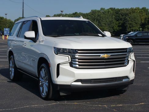 Used 2024 Chevrolet Tahoe High Country AWD/4WD image 26