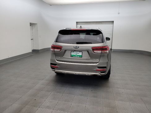 Used 2016 Kia Sorento SX FWD image 7