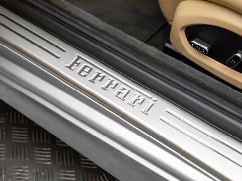 Certified 2016 Ferrari California T image 14