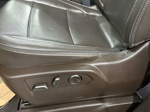 Used 2021 GMC Yukon Denali w/ Denali Premium Package image 21