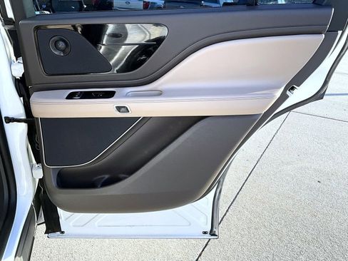Used 2021 Lincoln Aviator Reserve w/ Equipment Group 201A image 18