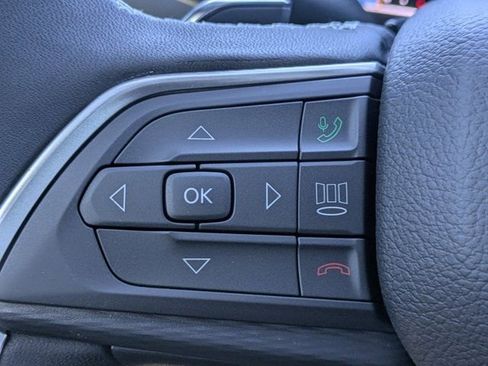 New 2025 Jeep Grand Cherokee Altitude RWD image 22