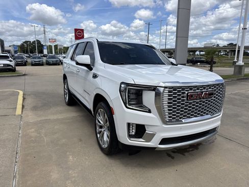 Used 2023 GMC Yukon Denali image 9