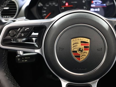 Used 2019 Porsche 718 Boxster image 25