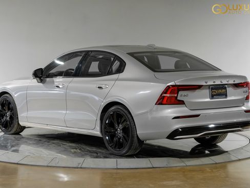 Used 2024 Volvo S60 B5 Core AWD/4WD image 12