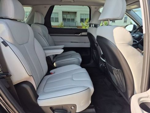 Used 2025 Hyundai Palisade SEL FWD image 18