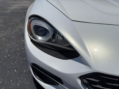 Used 2017 FIAT 124 Spider Lusso RWD image 18