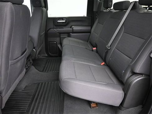 Used 2024 Chevrolet Silverado 2500 Custom w/ Custom Value Package image 17