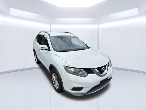 Used 2016 Nissan Rogue SV AWD/4WD image 2