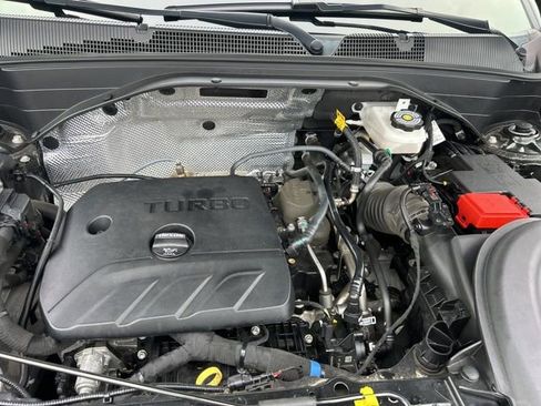Used 2023 Chevrolet TrailBlazer RS FWD image 33