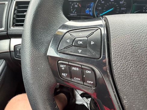 Used 2018 Ford Explorer XLT w/ Equipment Group 201A AWD/4WD image 20