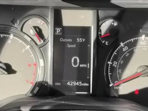 Used 2024 Toyota 4Runner SR5 image 12