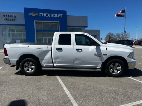 Used 2019 RAM 1500 Tradesman w/ Chrome Appearance Group AWD/4WD image 2