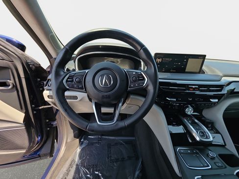 Used 2023 Acura MDX SH-AWD w/ Technology Package image 18