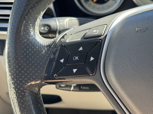 Used 2014 Mercedes-Benz E 350 Sedan image 38