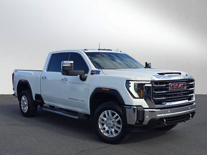 Used 2024 GMC Sierra 3500 SLT w/ SLT Premium Package