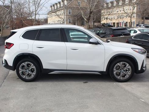 Certified 2023 BMW X1 xDrive28i w/ Convenience Package image 11