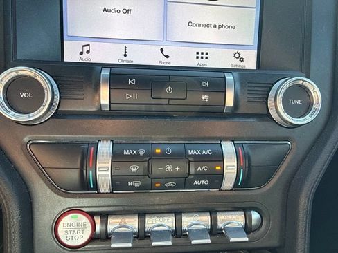 Used 2019 Ford Mustang GT w/ Equipment Group 301A RWD image 18
