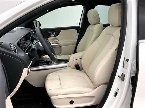 New 2026 Mercedes-Benz GLA 250 4MATIC image 9