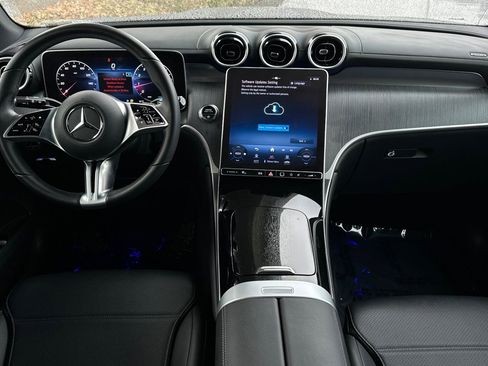Certified 2023 Mercedes-Benz GLC 300 image 3