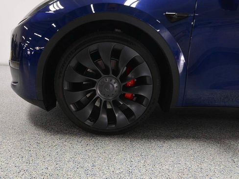Used 2022 Tesla Model Y Performance AWD/4WD image 5