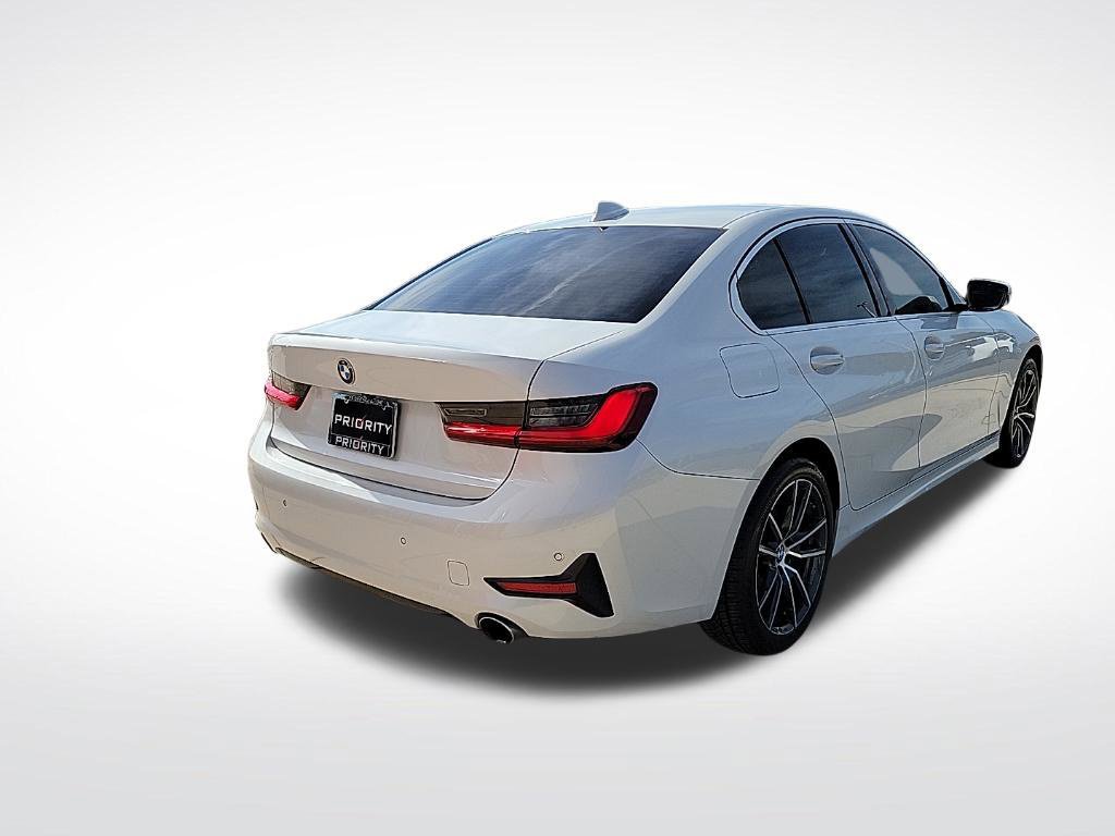 Used 2019 BMW 330i xDrive Sedan w/ Convenience Package AWD/4WD image 5