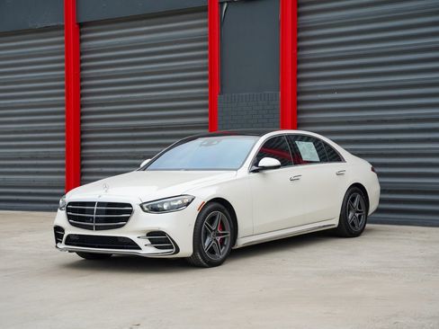 Used 2023 Mercedes-Benz S 580 4MATIC Sedan image 1