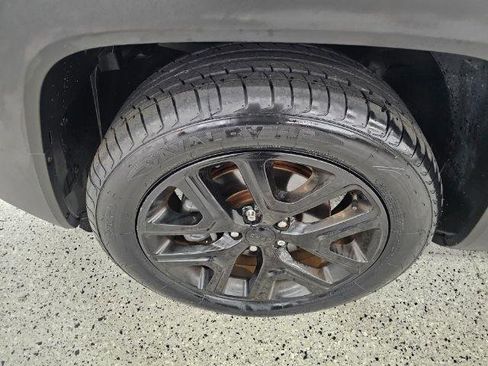 Used 2018 Jeep Renegade Altitude image 40