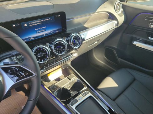 Certified 2026 Mercedes-Benz GLB 250 image 19