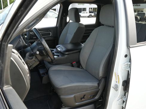 Used 2024 RAM 2500 Big Horn AWD/4WD image 16