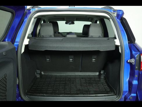 Used 2020 Ford EcoSport SE w/ SE Convenience Package image 16