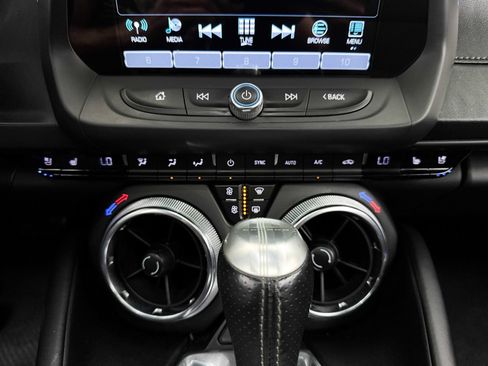 Used 2017 Chevrolet Camaro SS RWD image 24