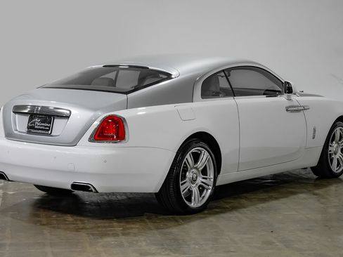Used 2016 Rolls-Royce Wraith RWD image 7