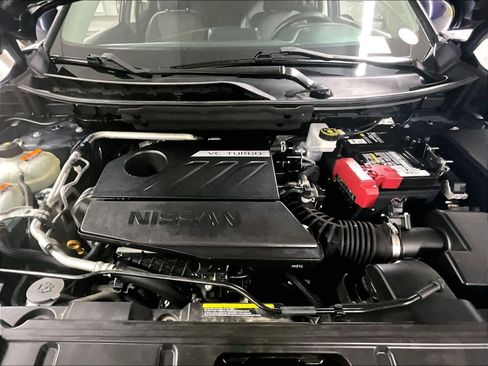 Used 2024 Nissan Rogue SV image 29