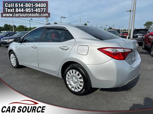 Used 2016 Toyota Corolla LE FWD image 5