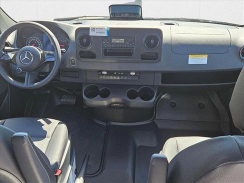New 2025 Mercedes-Benz Sprinter 2500 image 13