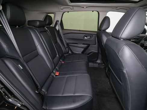 Used 2023 Nissan Rogue SV w/ SV Premium B Package AWD/4WD image 19