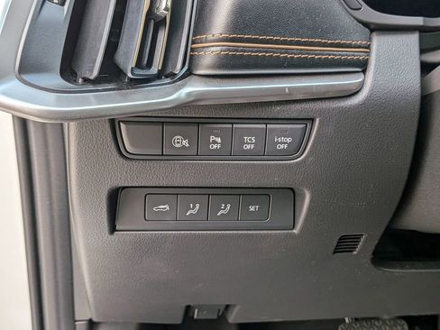 Used 2025 MAZDA CX-70 3.3 Turbo w/ Premium Plus Pkg AWD/4WD image 18