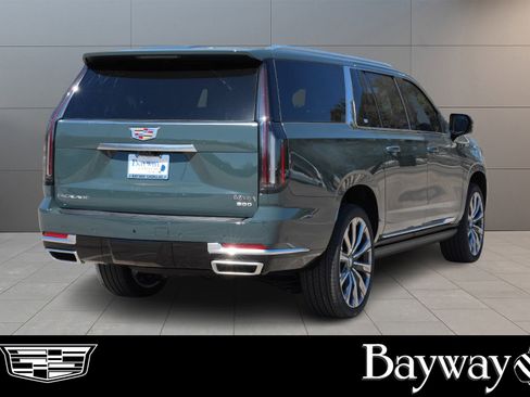 New 2026 Cadillac Escalade ESV Luxury w/ Touring Package image 5