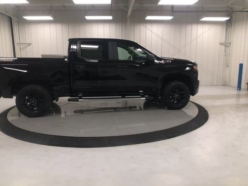 Used 2019 Chevrolet Silverado 1500 Custom Trail Boss w/ Infotainment Package AWD/4WD image 9