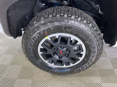 New 2026 Toyota Tacoma TRD Off-Road image 4