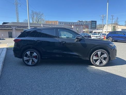 New 2026 Audi SQ5 Premium Plus image 6